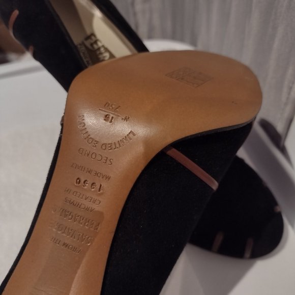 Salvatore Ferragamo Pumps 8 - Picture 6 of 16